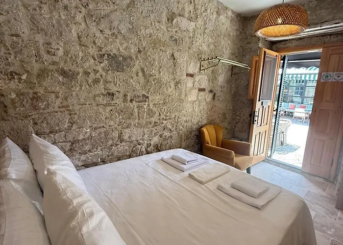 Hotel 1881 Halil Efendi Çeşme