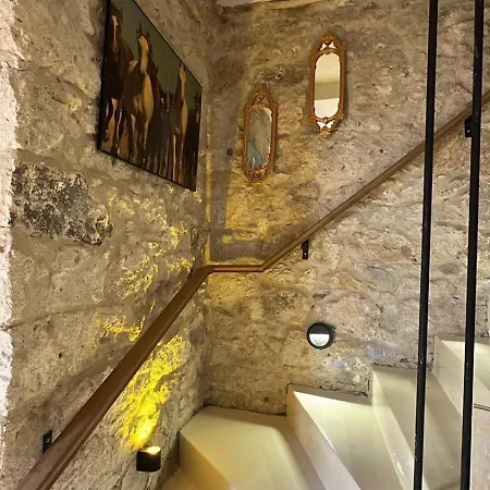 1881 Halil Efendi Otel Çeşme