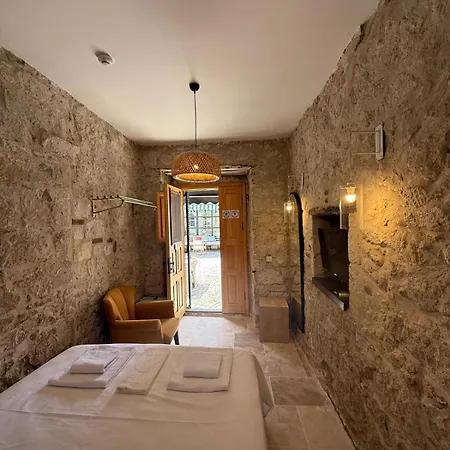 Otel 1881 Halil Efendi Çeşme